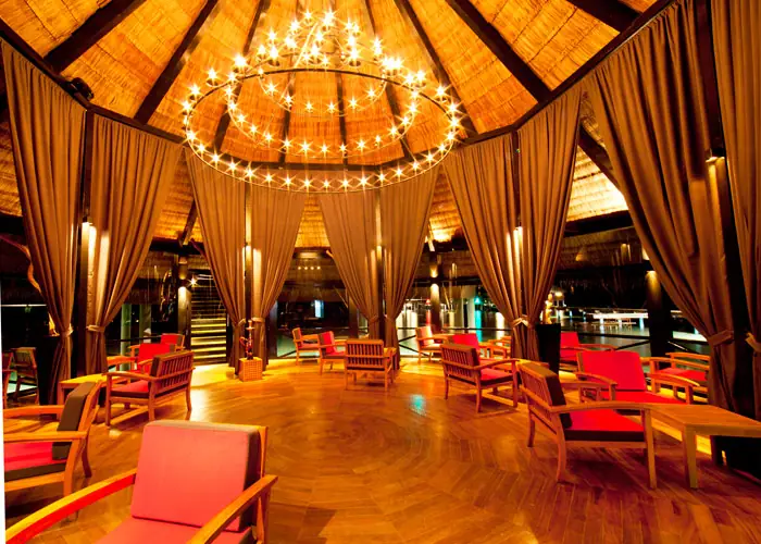 Adaaran Prestige Vadoo — dining (photo 6 of 8)
