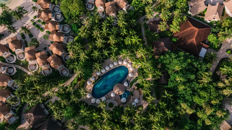 Bandos Maldives – Pool (Foto 4 von 8)