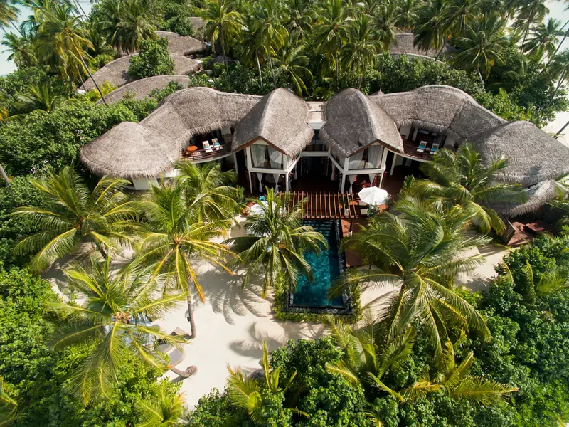 Constance Halaveli Resort — villa (photo 1 sur 8)