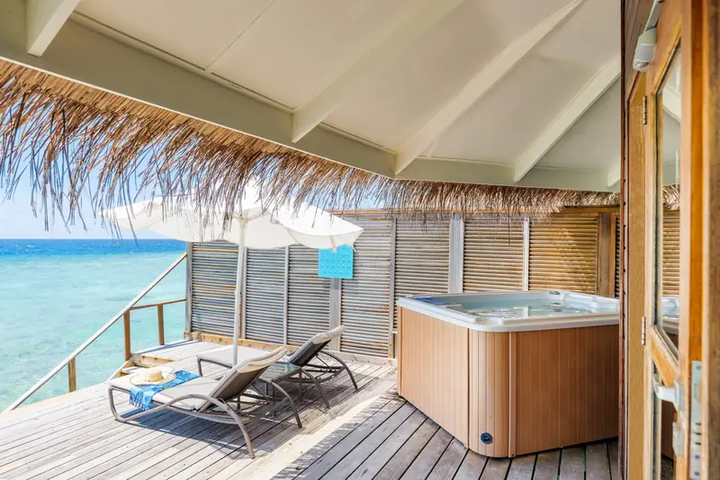 Niva Kuramathi Maldives – Wasservillen (Foto 3 von 8)