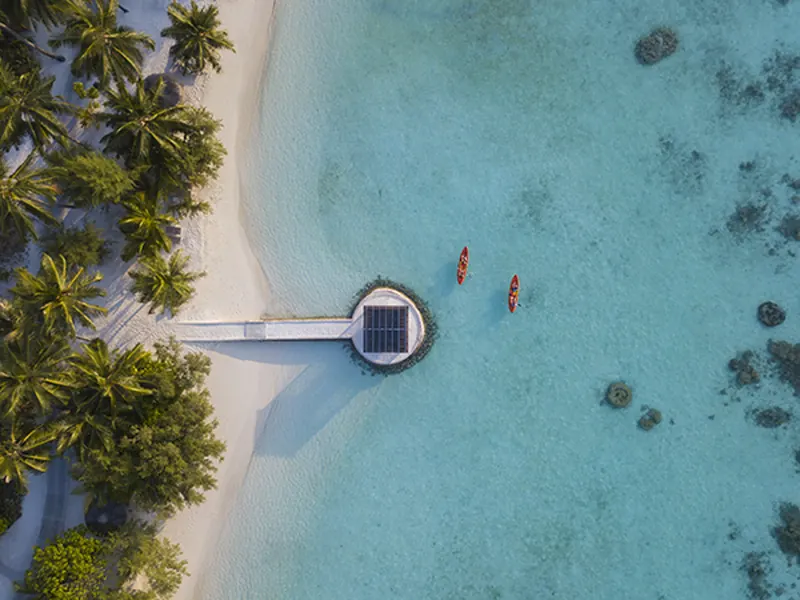 Niva Kurumba Maldives — píer (foto 8 de 8)
