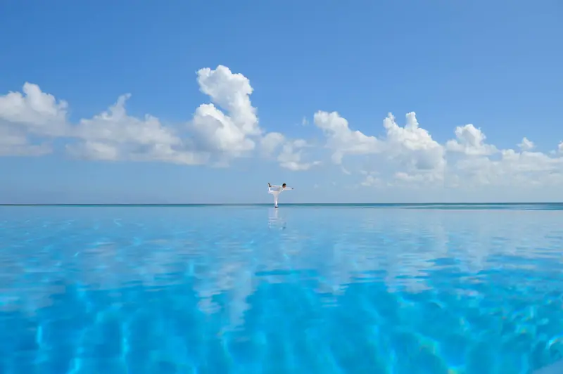 Niva Velassaru Maldives — pool (photo 6 of 8)
