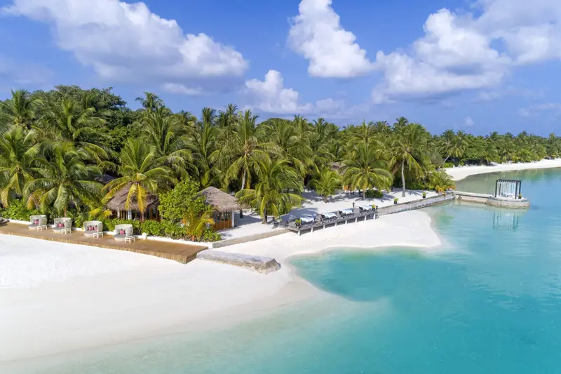 Sheraton Maldives Full Moon Resort & Spa — пляж (фото 2 из 8)