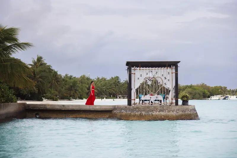 Sheraton Maldives Full Moon Resort & Spa — ресторан (фото 5 из 8)