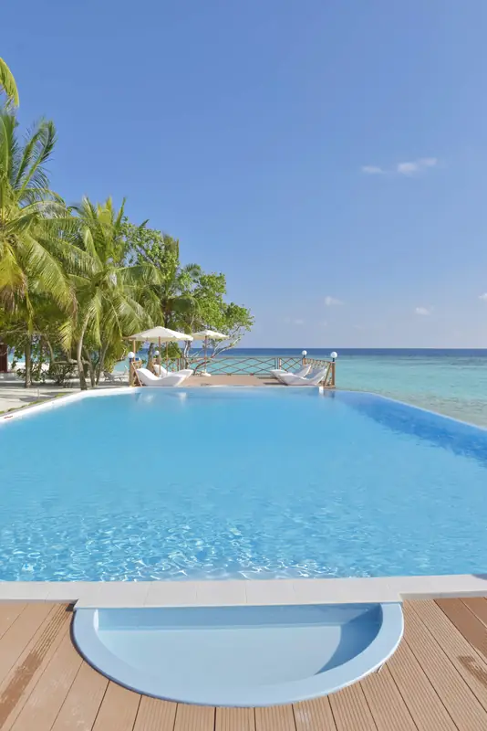 Thulhagiri Island Resort & Spa — 泳池(第 5 张,共 8 张)