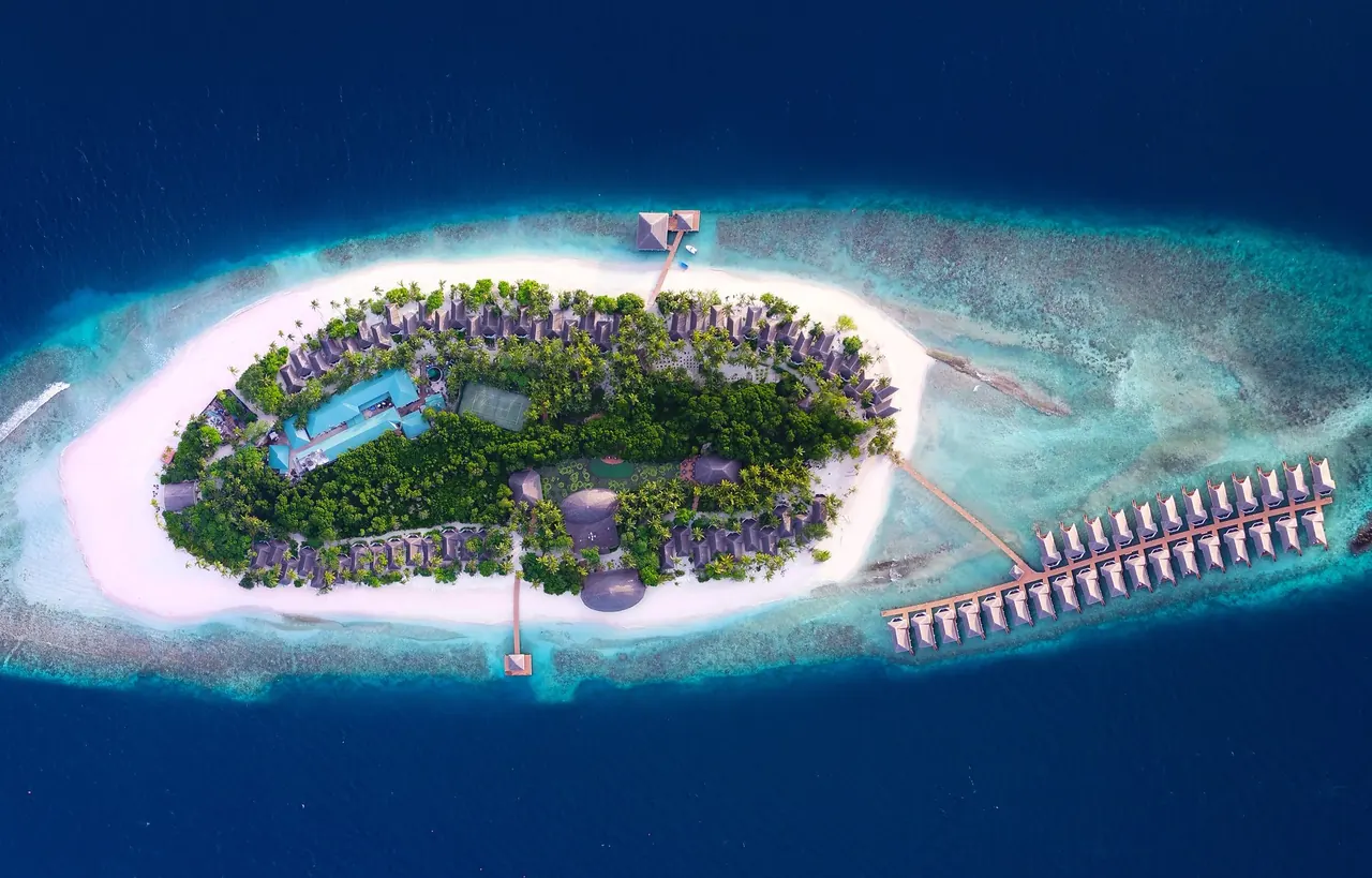 Dreamland - The Unique Sea & Lake Resort/Spa